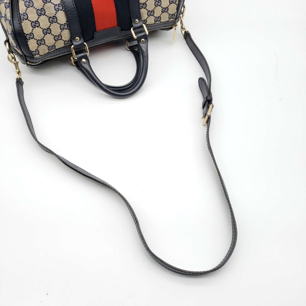 Authentic Gucci Canvas Vintage Medium CrossbodyBag - Picture 8 of 15